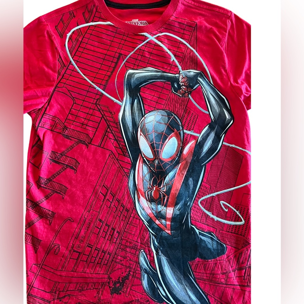 Marvel Spiderman Graphic T-shirt, Children’s Size 14/16 XL New!!